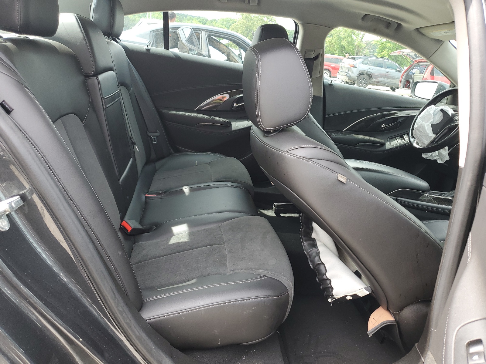 1G4GA5G33GF169912 2016 Buick Lacrosse