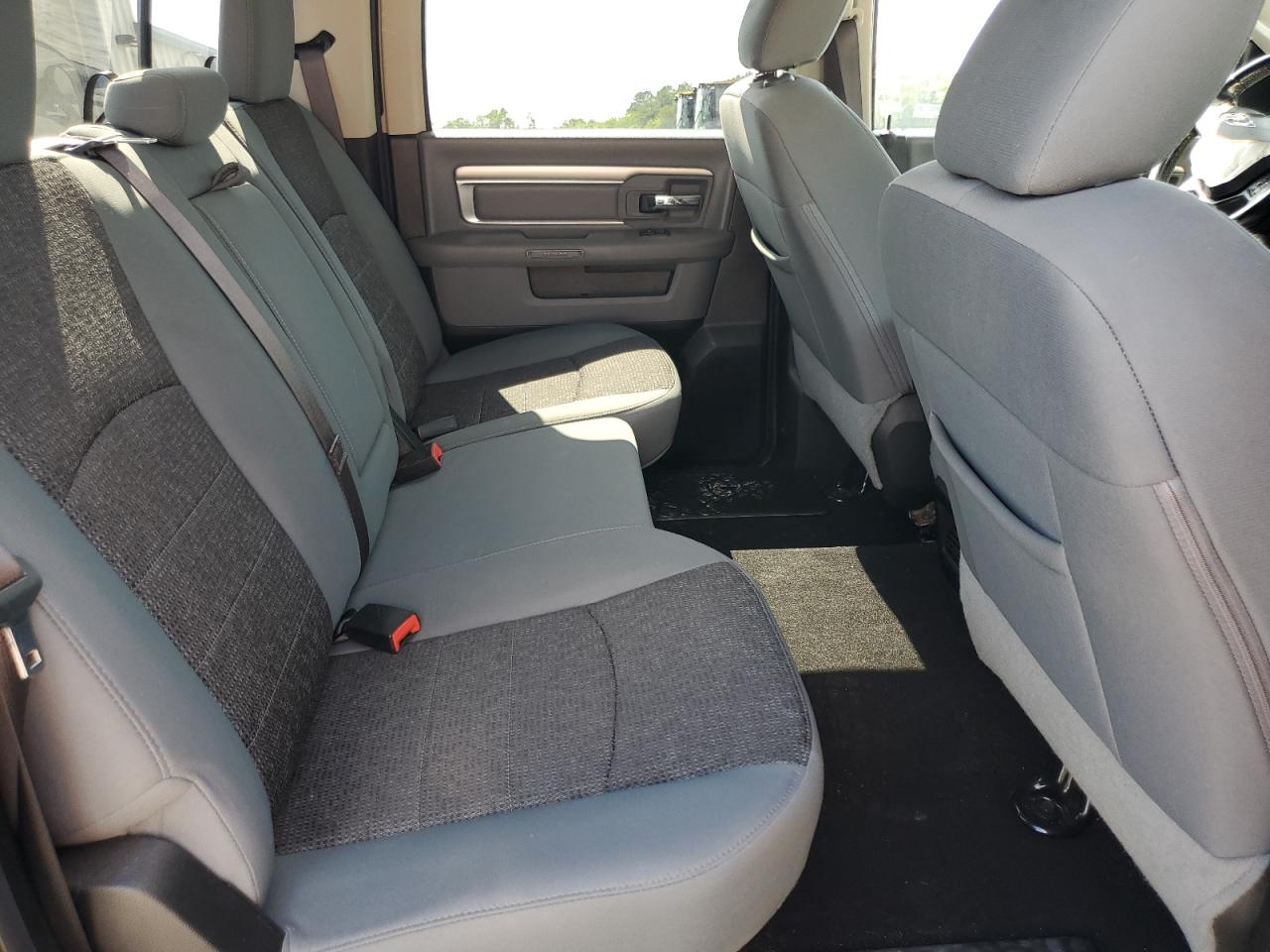 2019 RAM 1500 - Image 10