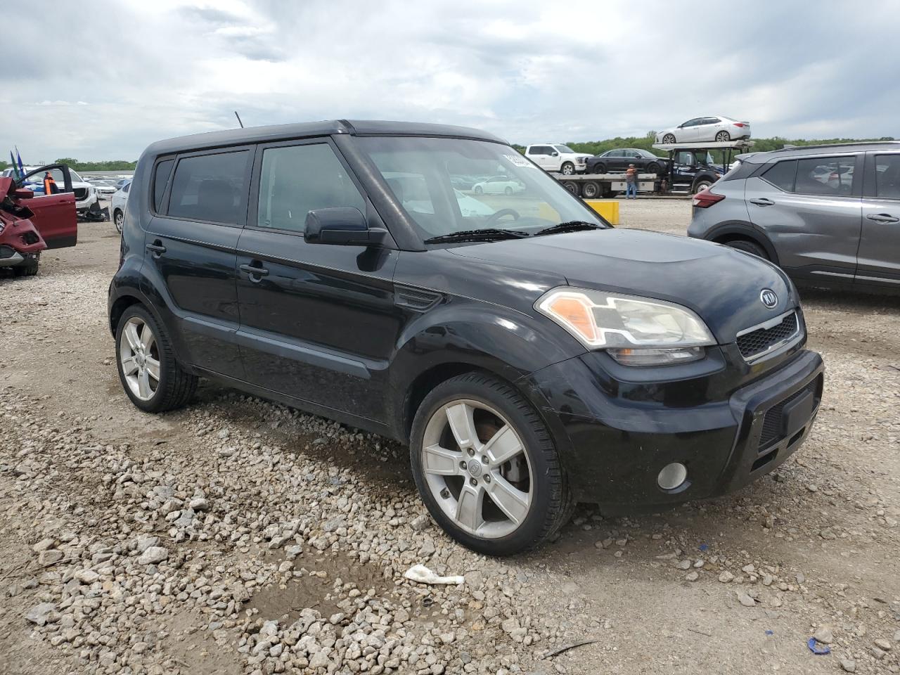 2011 Kia Soul + VIN: KNDJT2A22B7248414 Lot: 52924004