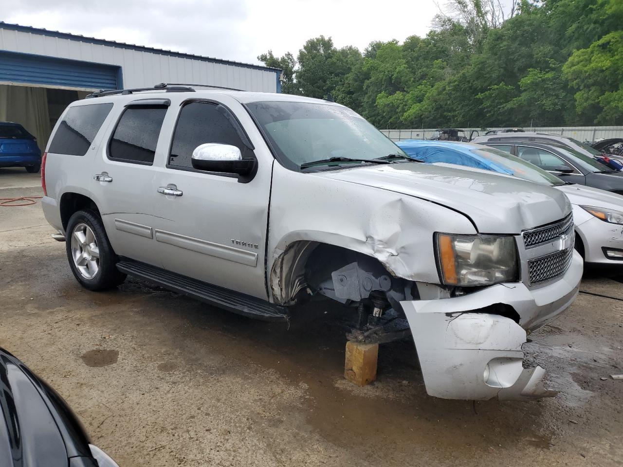 2010 Chevrolet Tahoe C1500 Lt VIN: 1GNUCBE01AR220281 Lot: 52968524