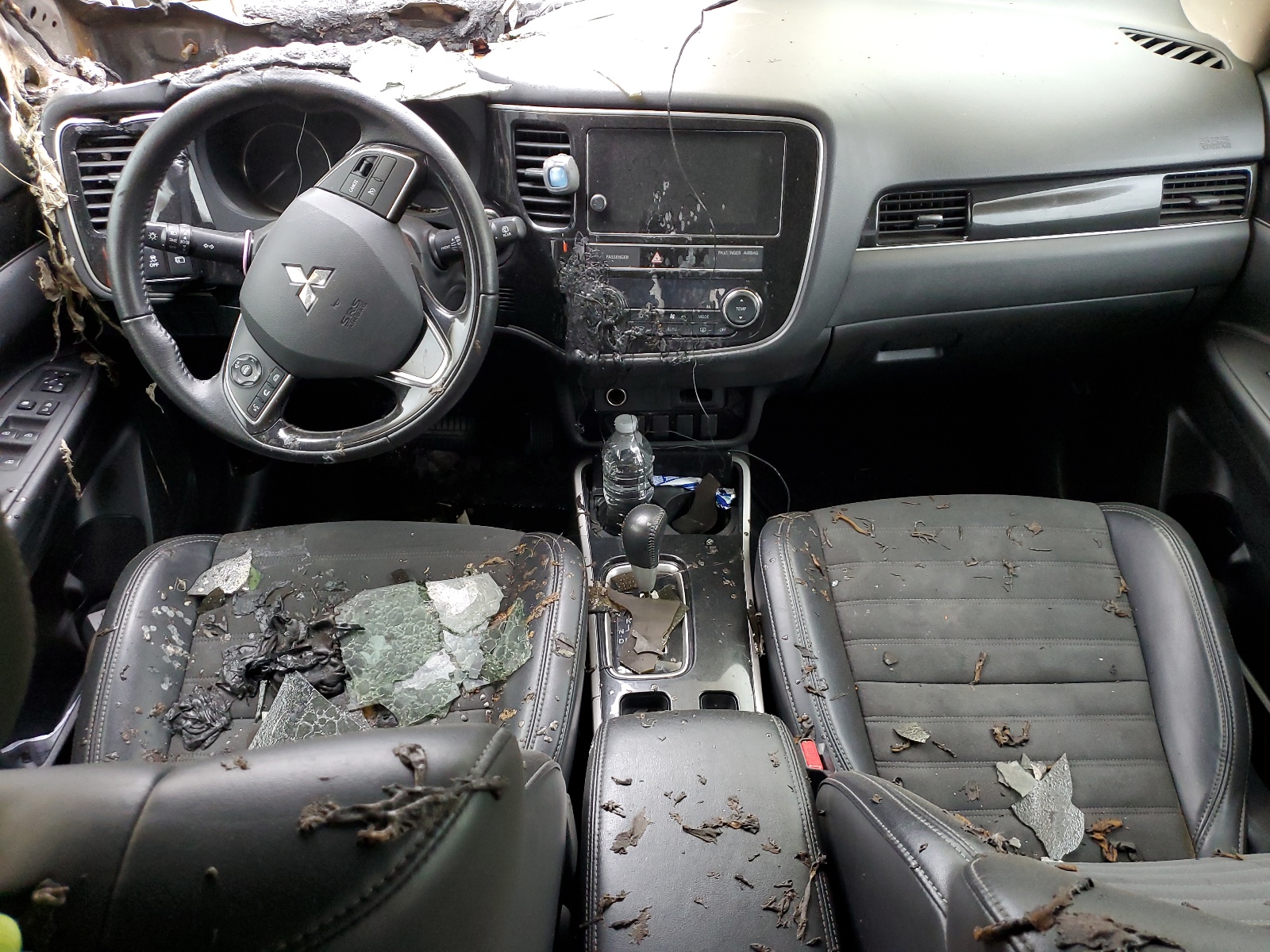 JA4AD3A3XKZ044986 2019 Mitsubishi Outlander Se