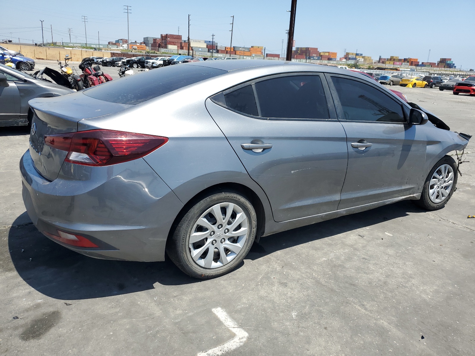 2019 Hyundai Elantra Se vin: 5NPD74LF0KH440343