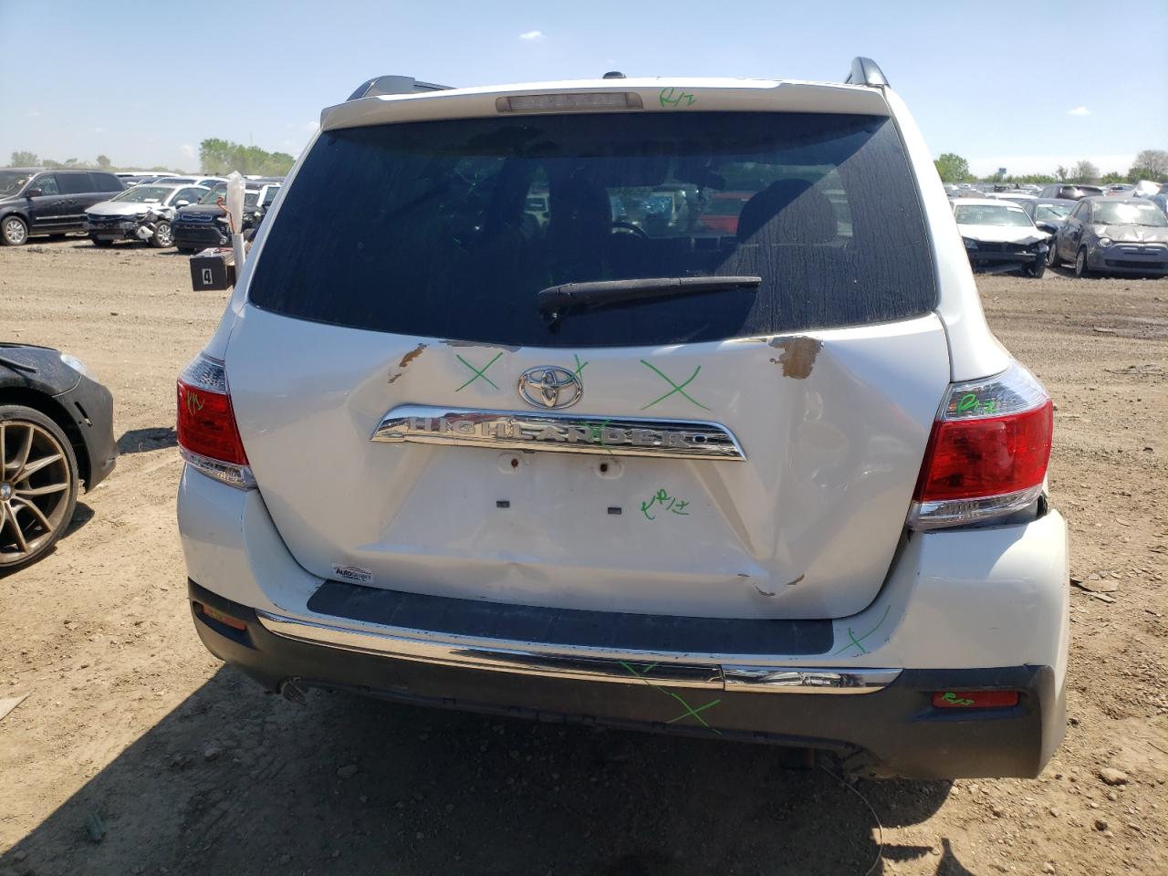 5TDZA3EH4BS012852 2011 Toyota Highlander Base