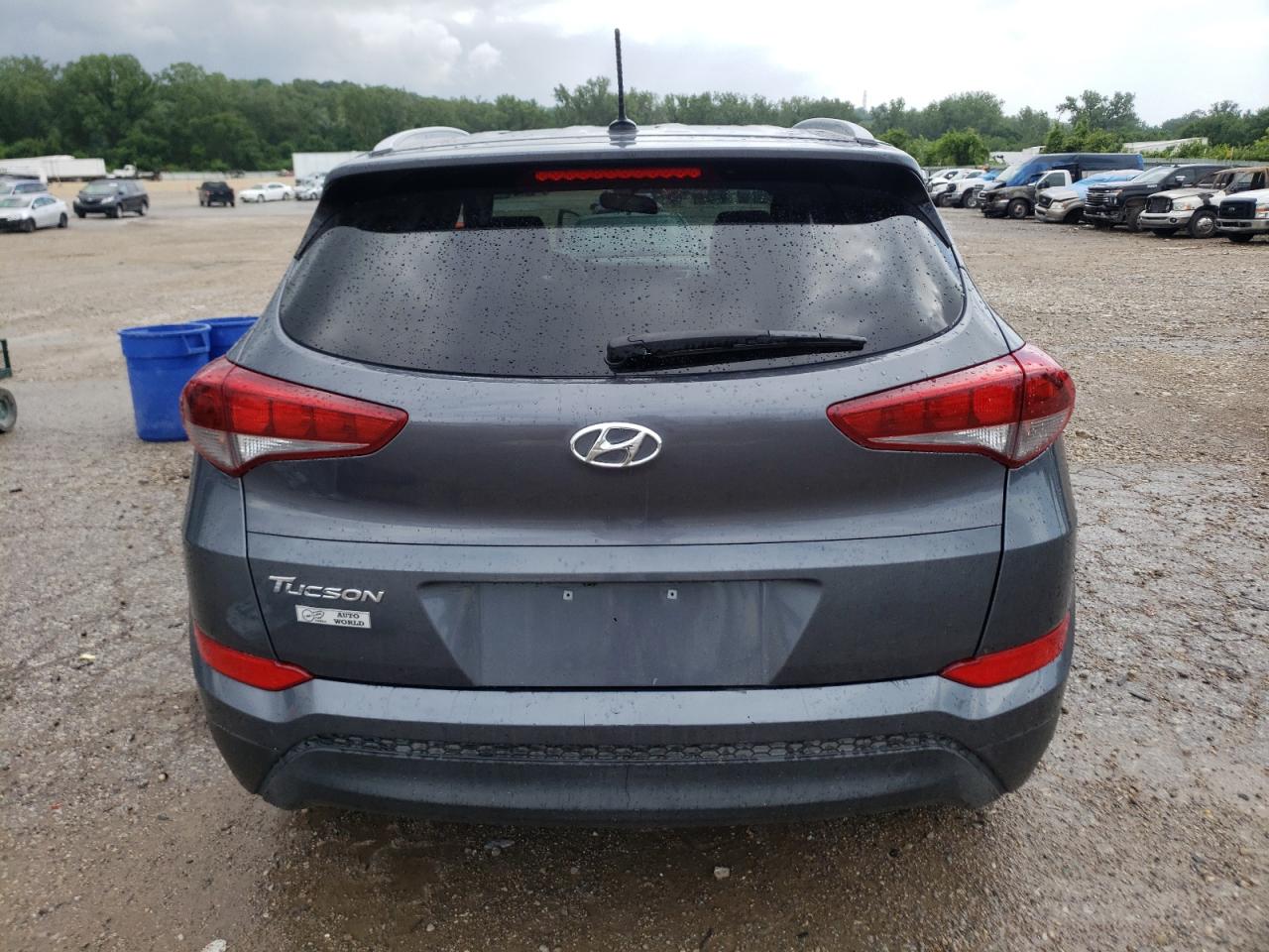 KM8J33A42GU100985 2016 Hyundai Tucson Limited