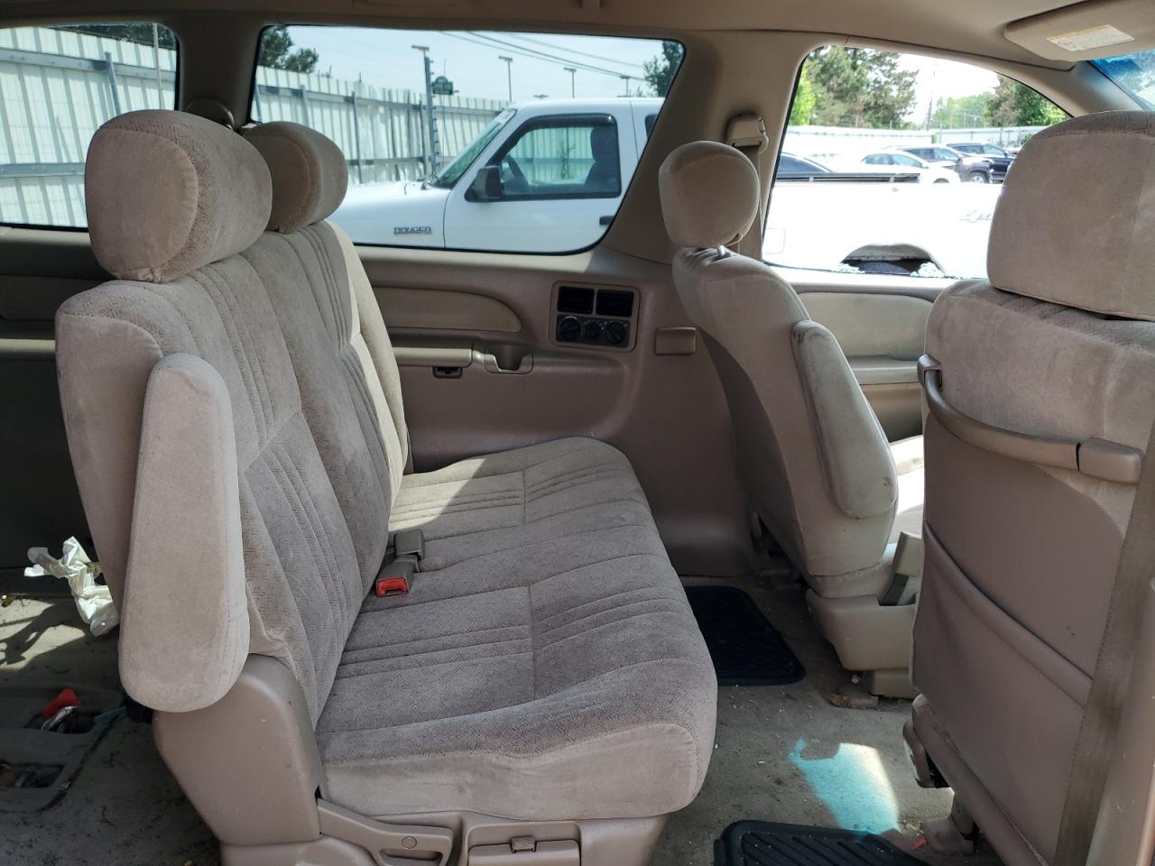 2000 Toyota Sienna Ce VIN: 4T3GF19C4YU297734 Lot: 53499614