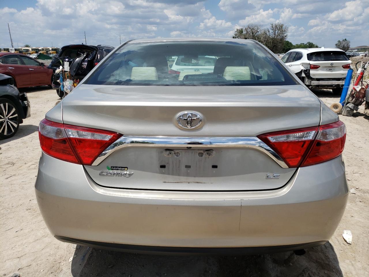 4T1BF1FK7FU013329 2015 Toyota Camry Le