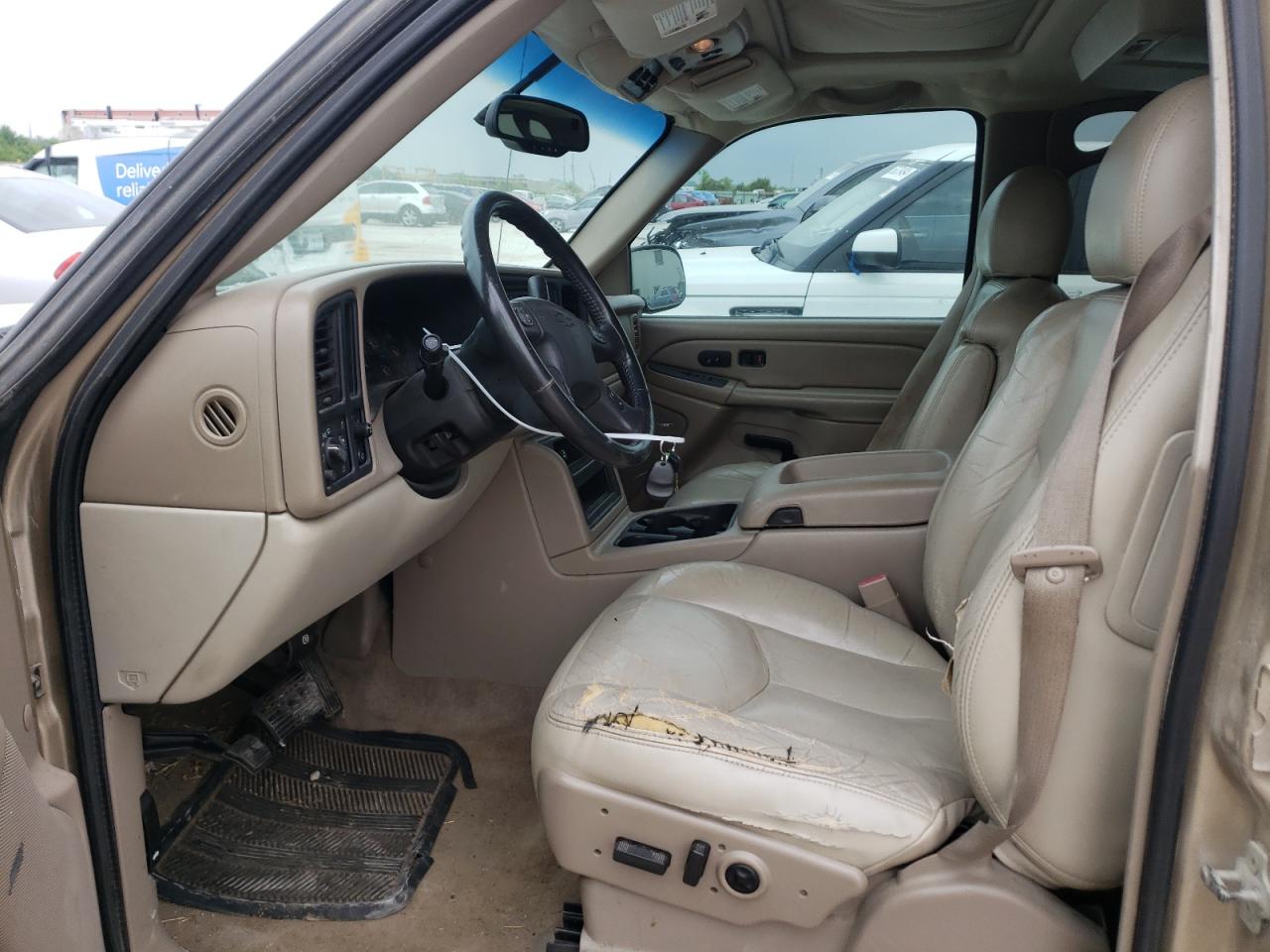 2005 Chevrolet Tahoe C1500 VIN: 1GNEC13T35R135380 Lot: 56146944