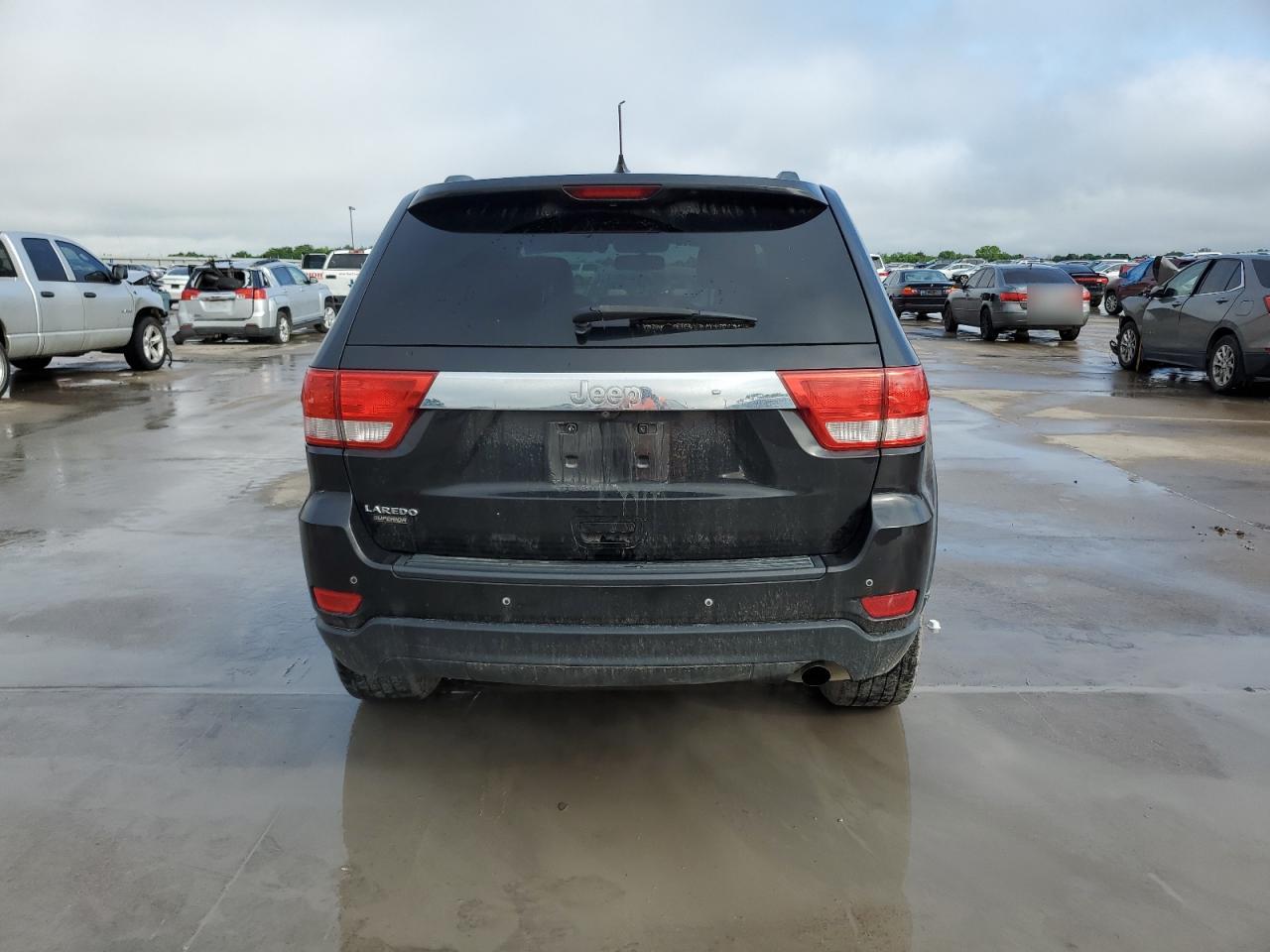 1C4RJEAG2DC517396 2013 Jeep Grand Cherokee Laredo