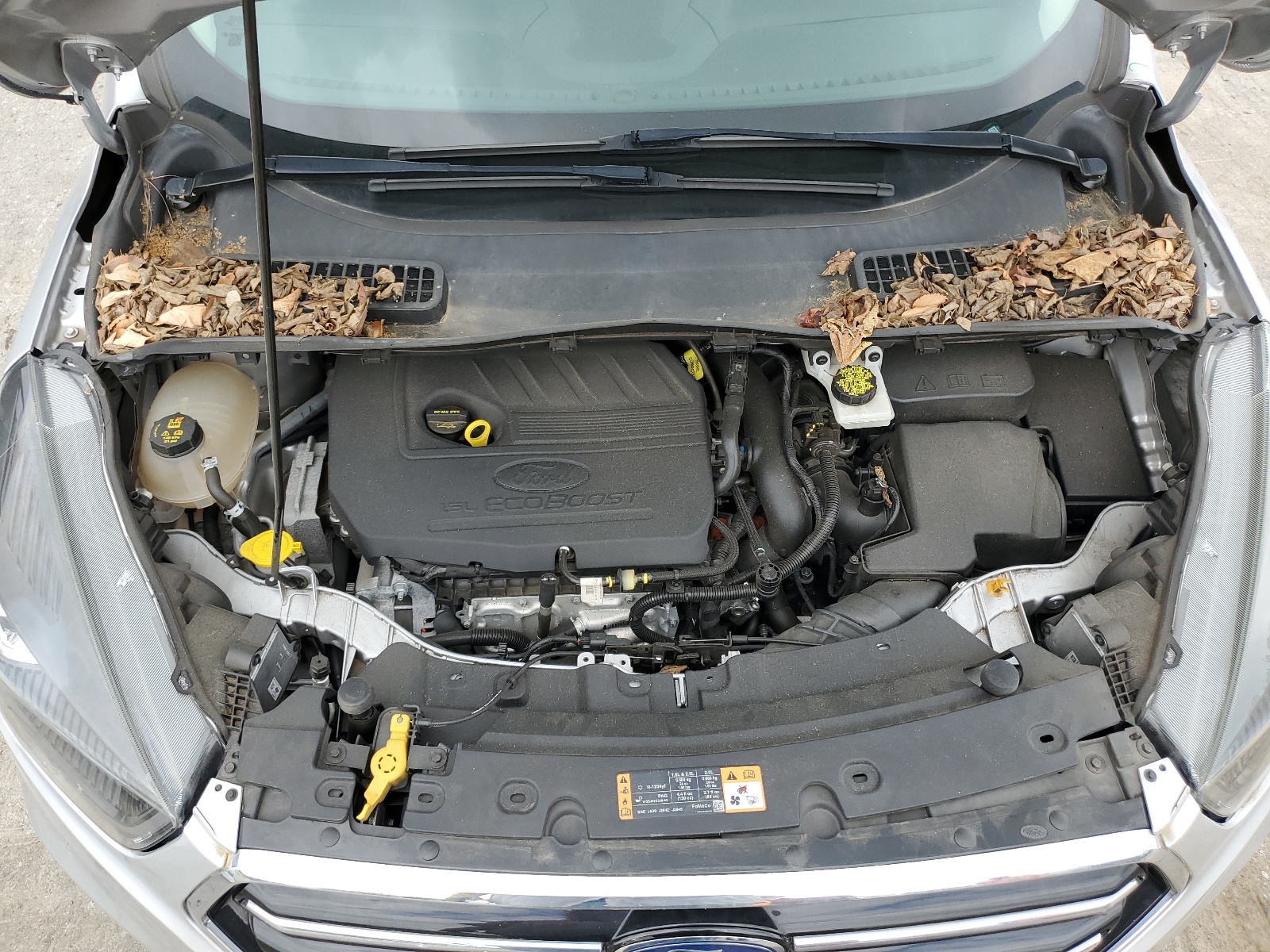 1FMCU0JDXHUF02873 2017 Ford Escape Titanium