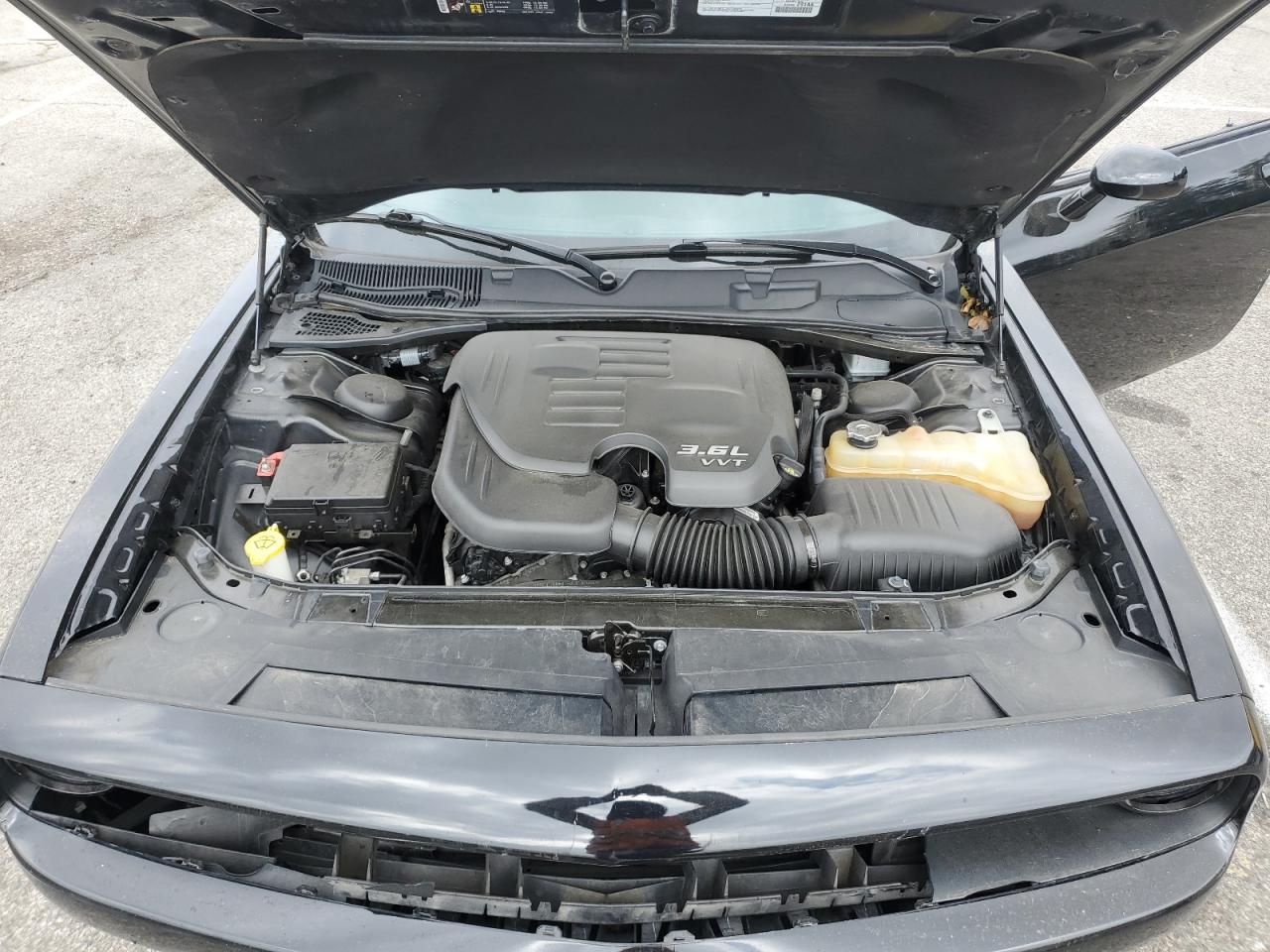 2018 Dodge Challenger Sxt VIN: 2C3CDZAG3JH231977 Lot: 56096244