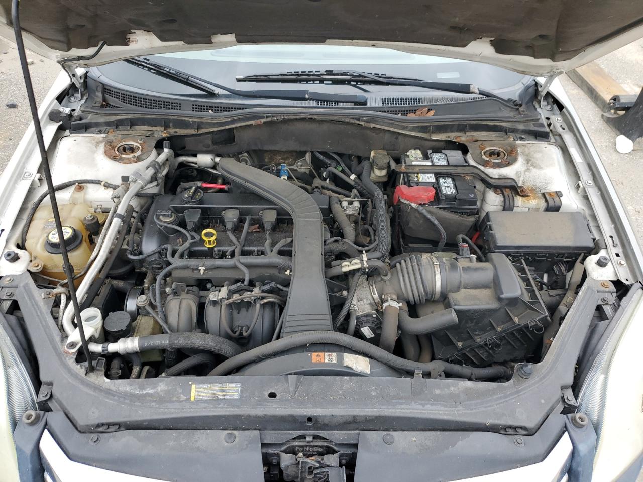 2009 Ford Fusion - Image 12