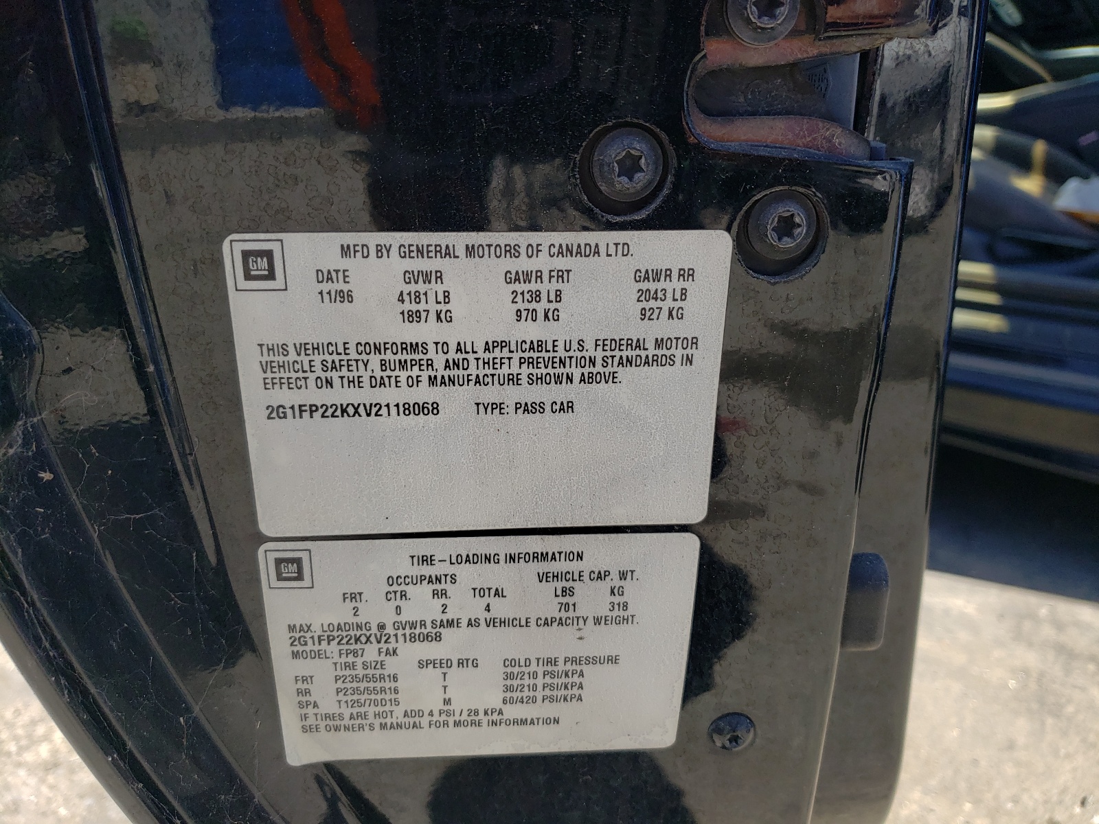 2G1FP22KXV2118068 1997 Chevrolet Camaro Base