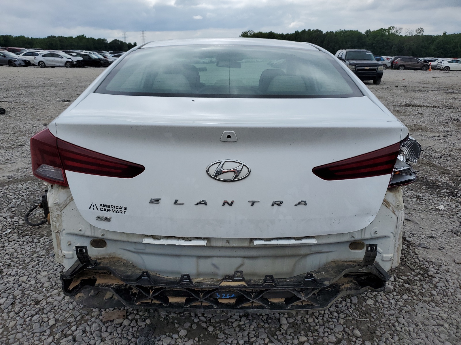 5NPD74LF2KH485798 2019 Hyundai Elantra Se