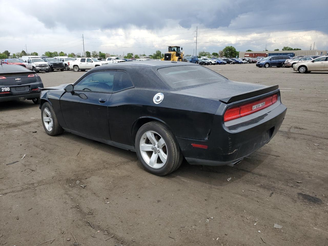 VIN 2C3CDYBTXEH185706 2014 DODGE CHALLENGER no.2