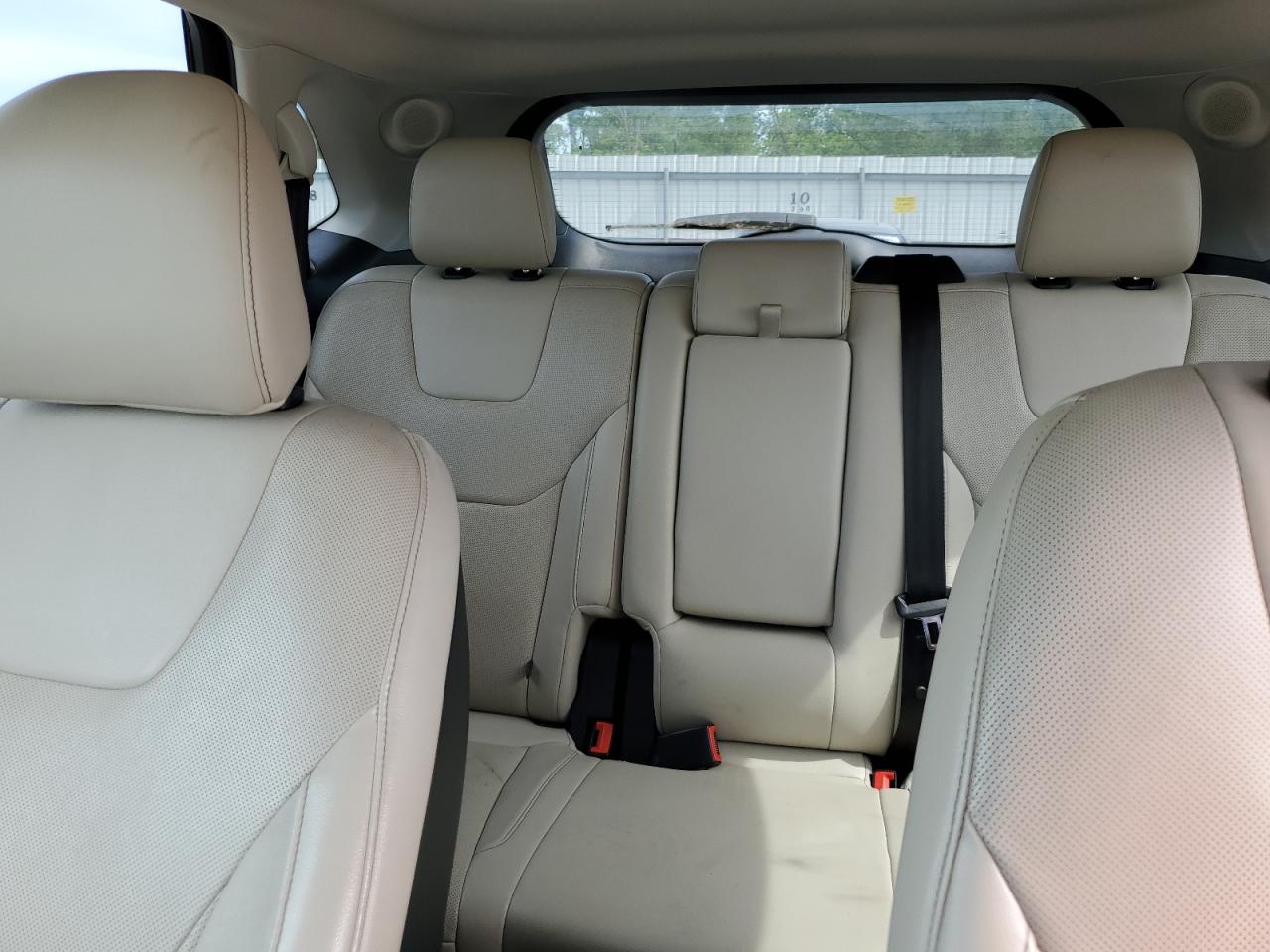 2016 Ford Edge - Image 10