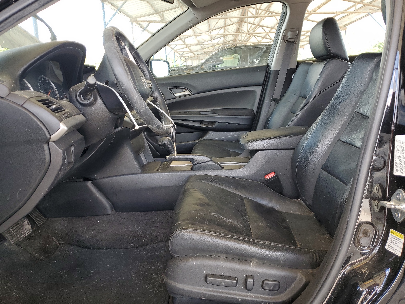 1HGCP2F62CA010917 2012 Honda Accord Se