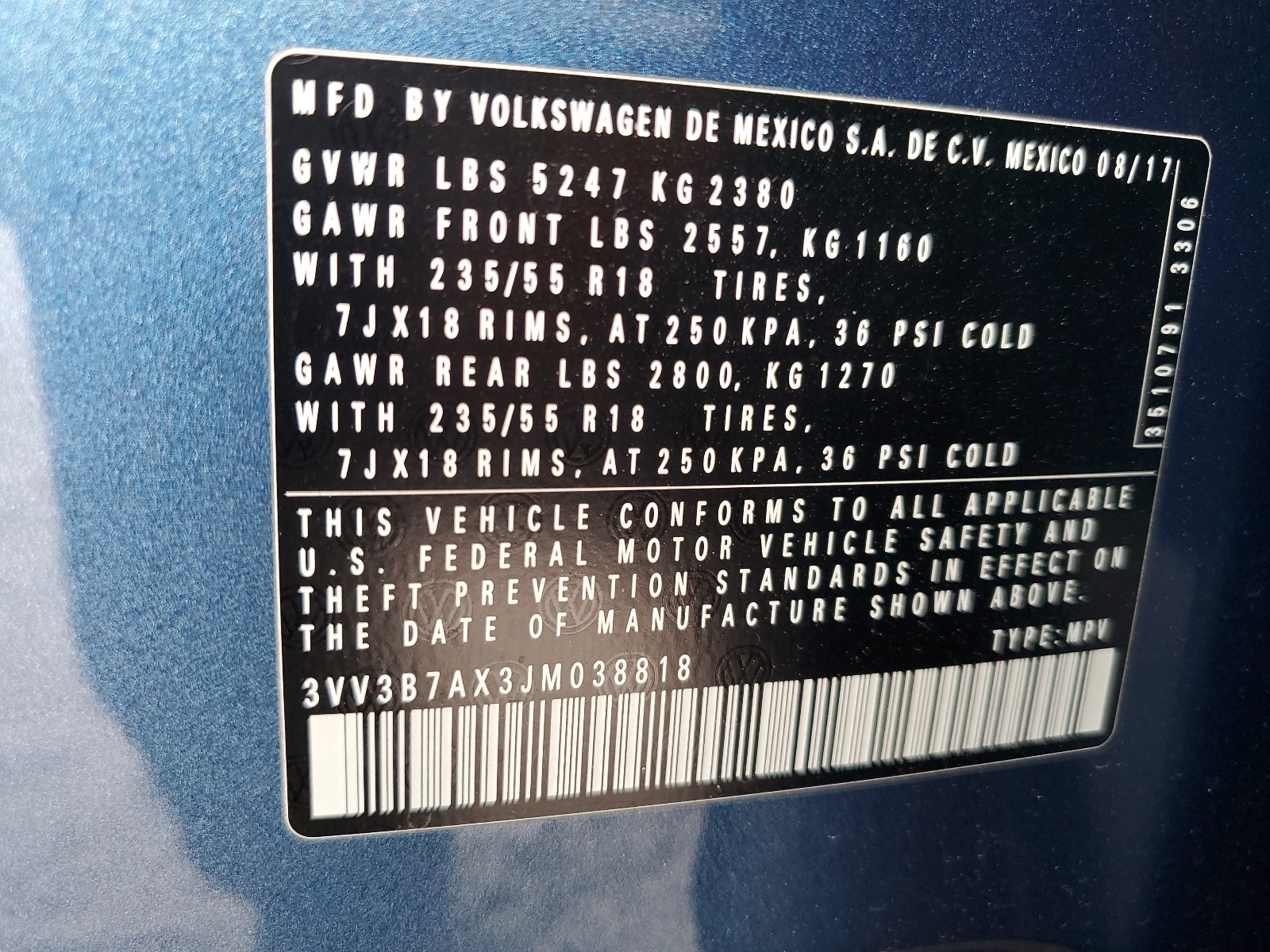 3VV3B7AX3JM038818 2018 Volkswagen Tiguan Se