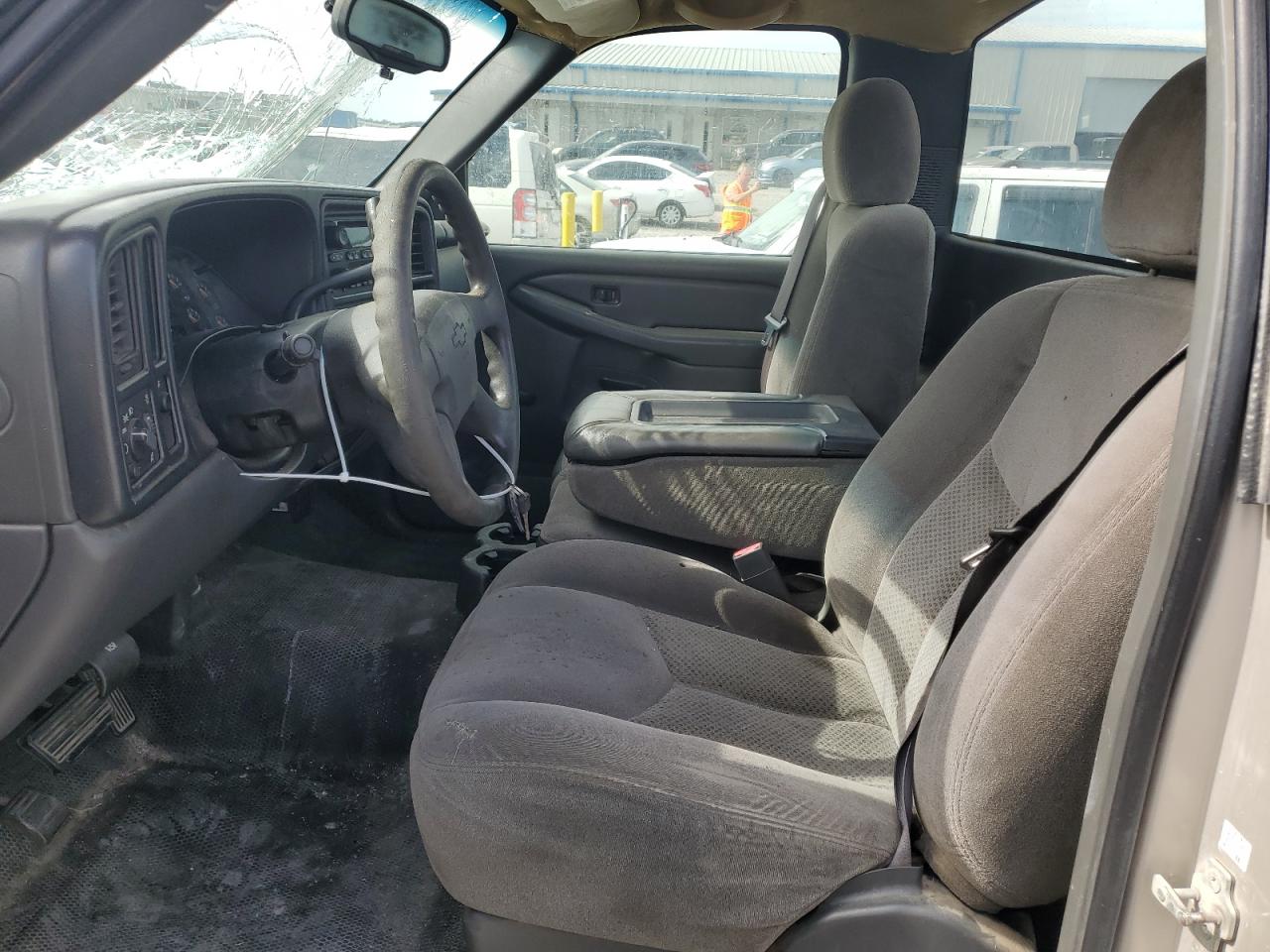 2005 Chevrolet Silverado - Image 7