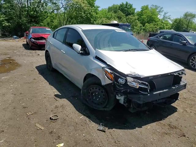 2018 Kia Forte Lx VIN: 3KPFK4A72JE167668 Lot: 54170324