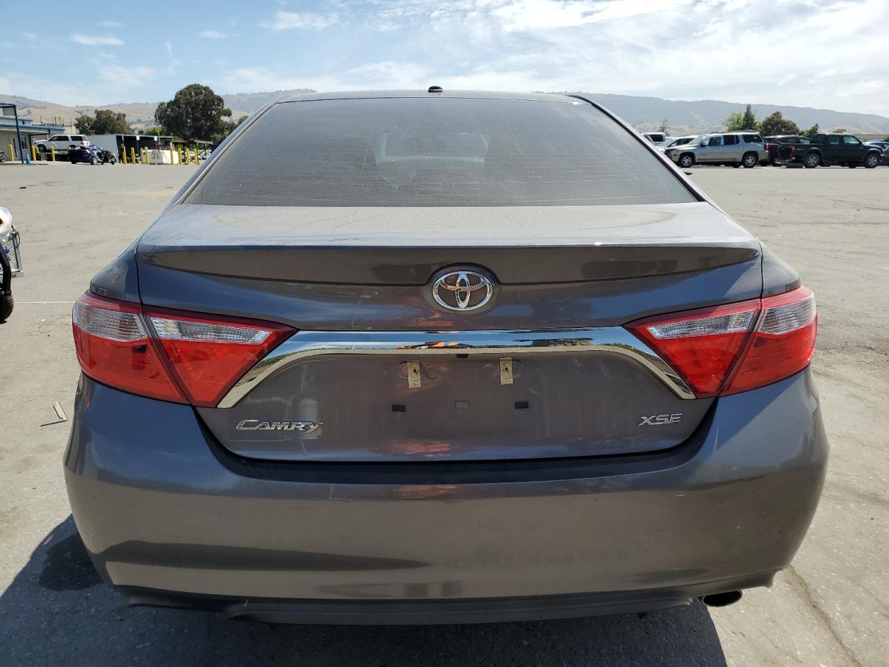 4T1BF1FKXFU917269 2015 Toyota Camry Le