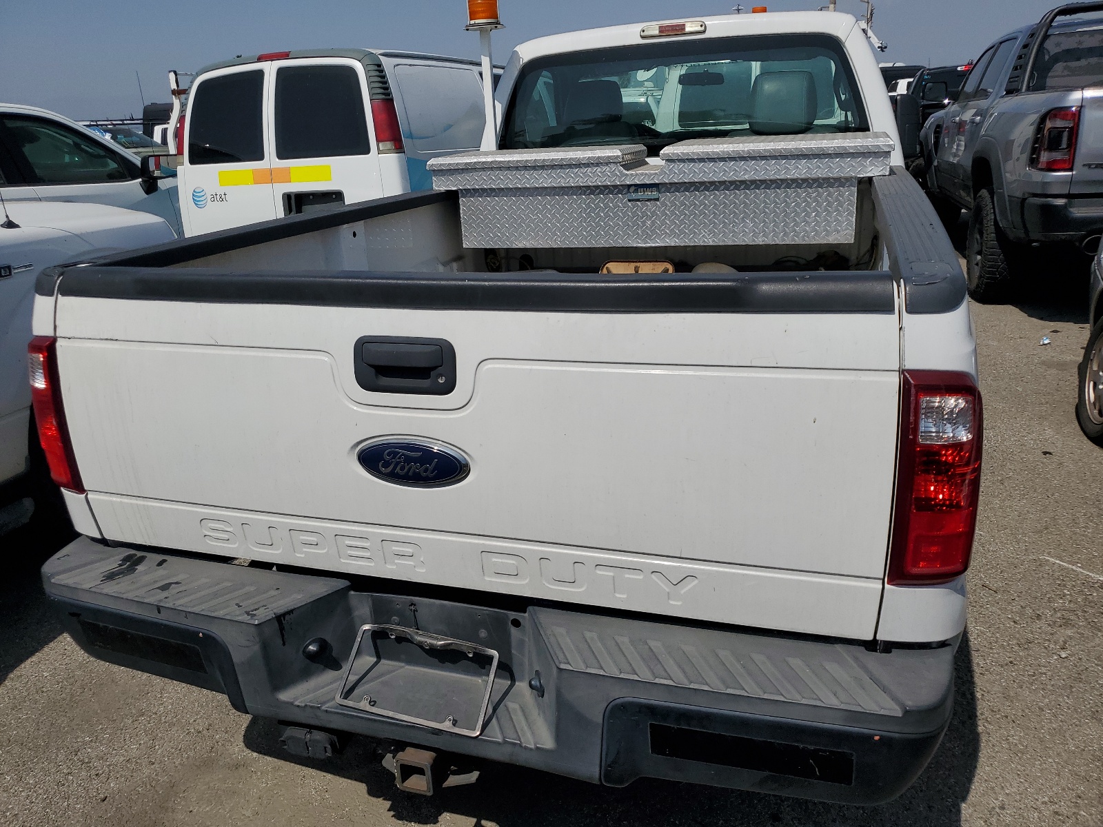 2013 Ford F250 Super Duty vin: 1FTBF2A68DEB81962