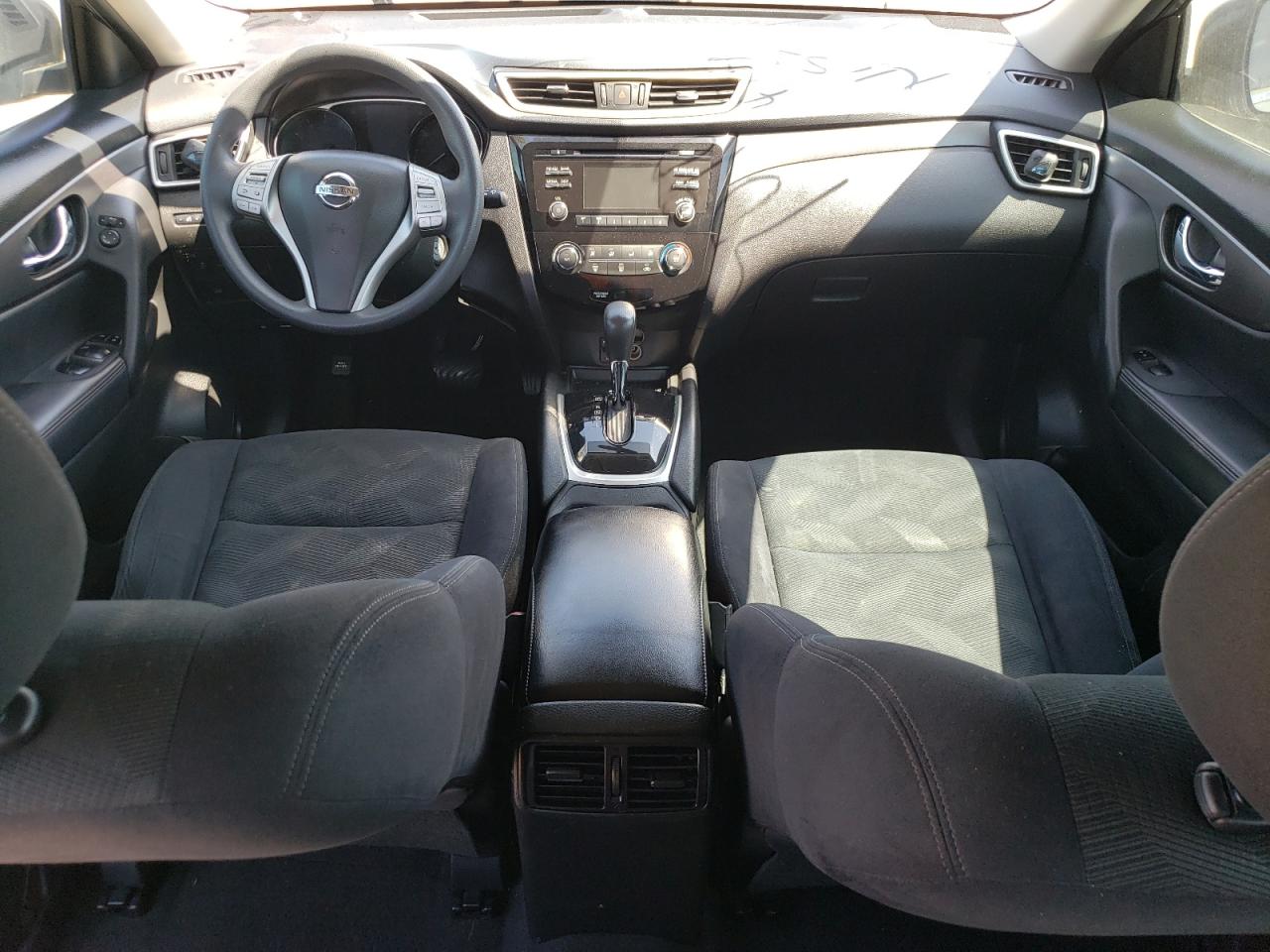 2016 Nissan Rogue - Image 8