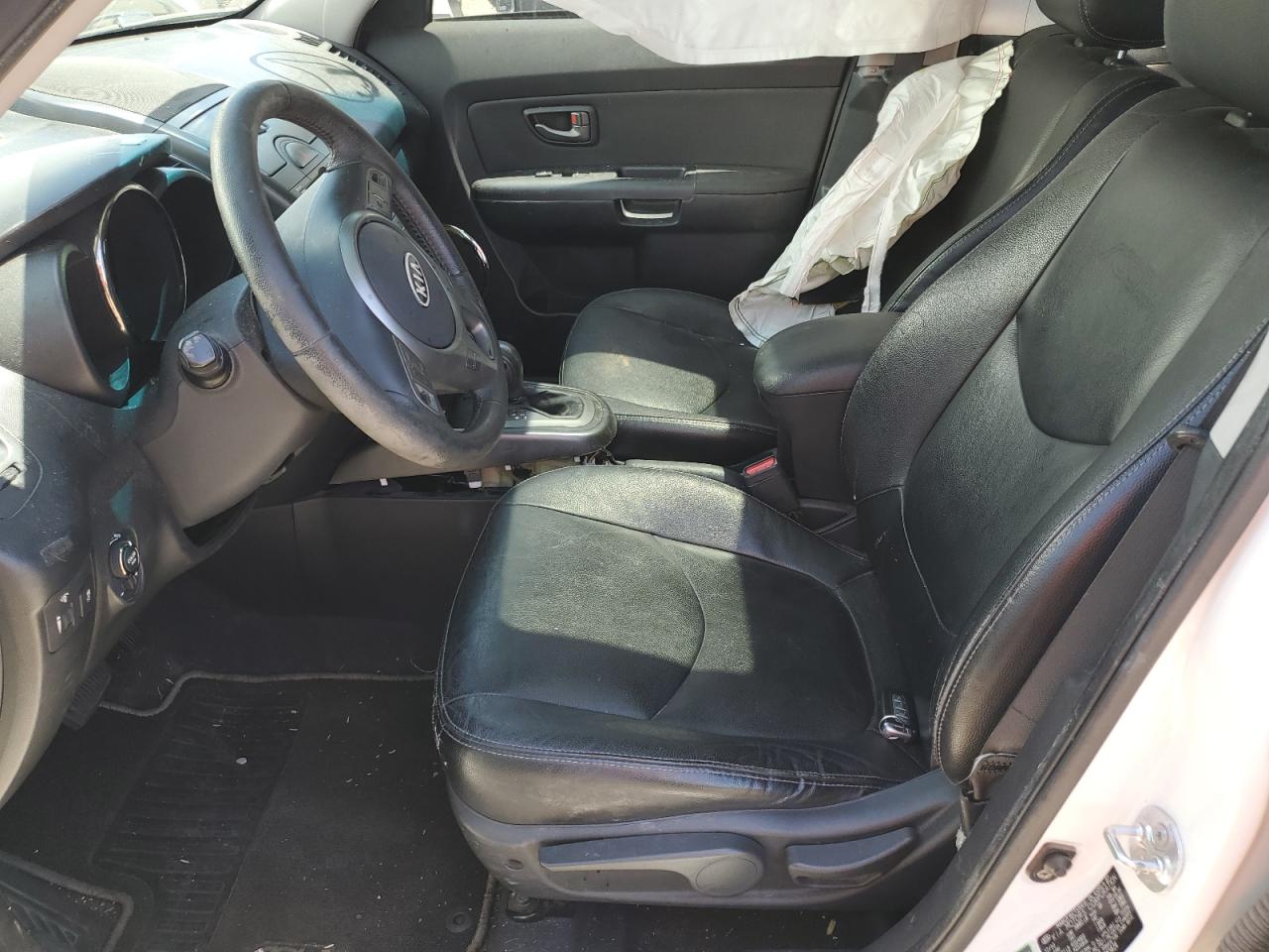 2011 Kia Soul + VIN: KNDJT2A23B7265626 Lot: 52772054