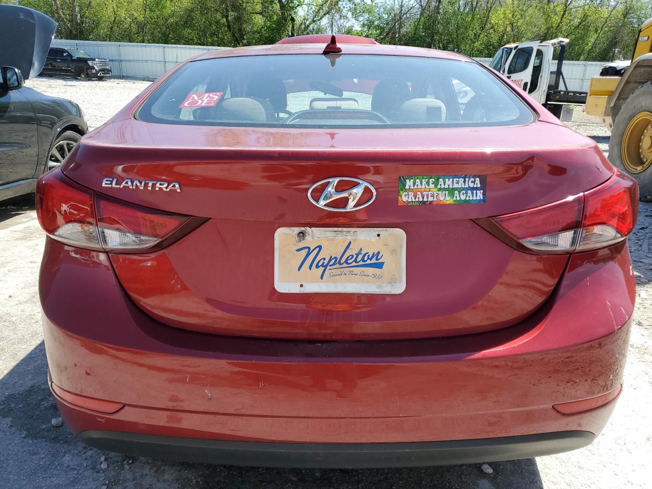 5NPDH4AE2GH725737 2016 Hyundai Elantra Se