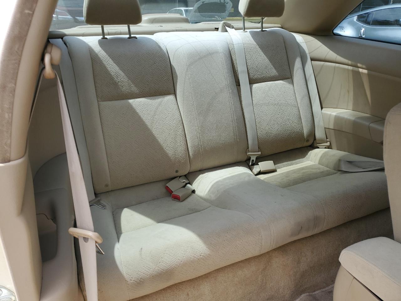 2005 Honda Civic - Image 10