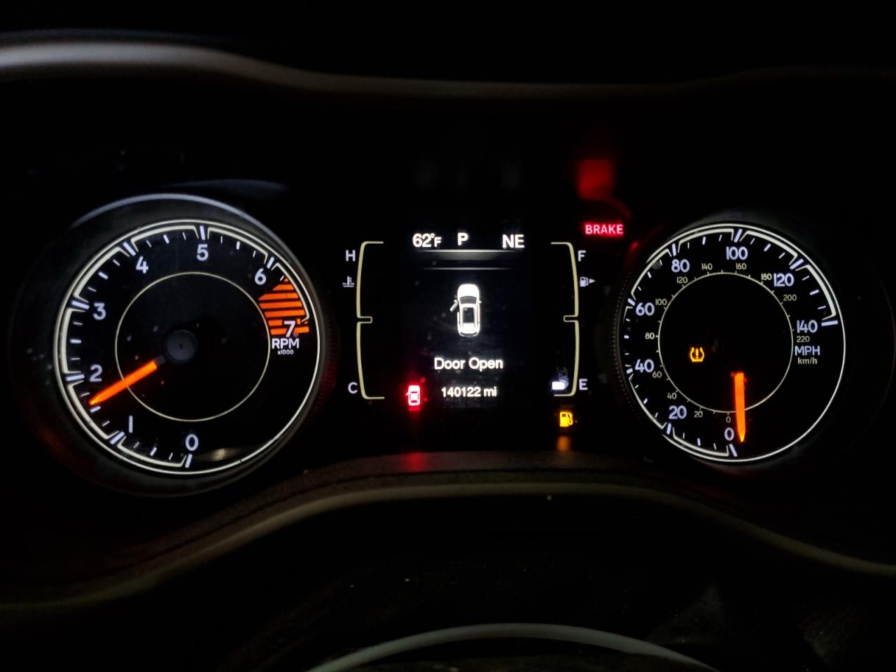 2017 Jeep Cherokee Latitude VIN: 1C4PJLCB4HW616870 Lot: 52565724