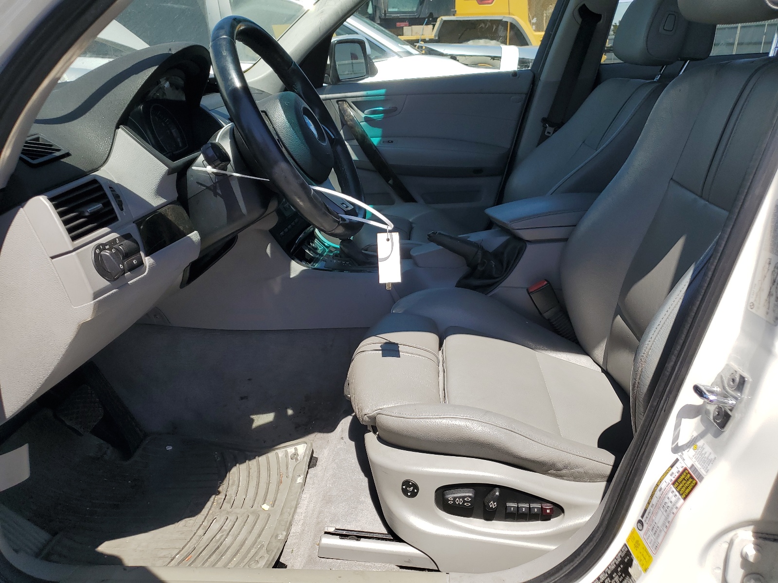 WBXPC93488WJ19600 2008 BMW X3 3.0Si