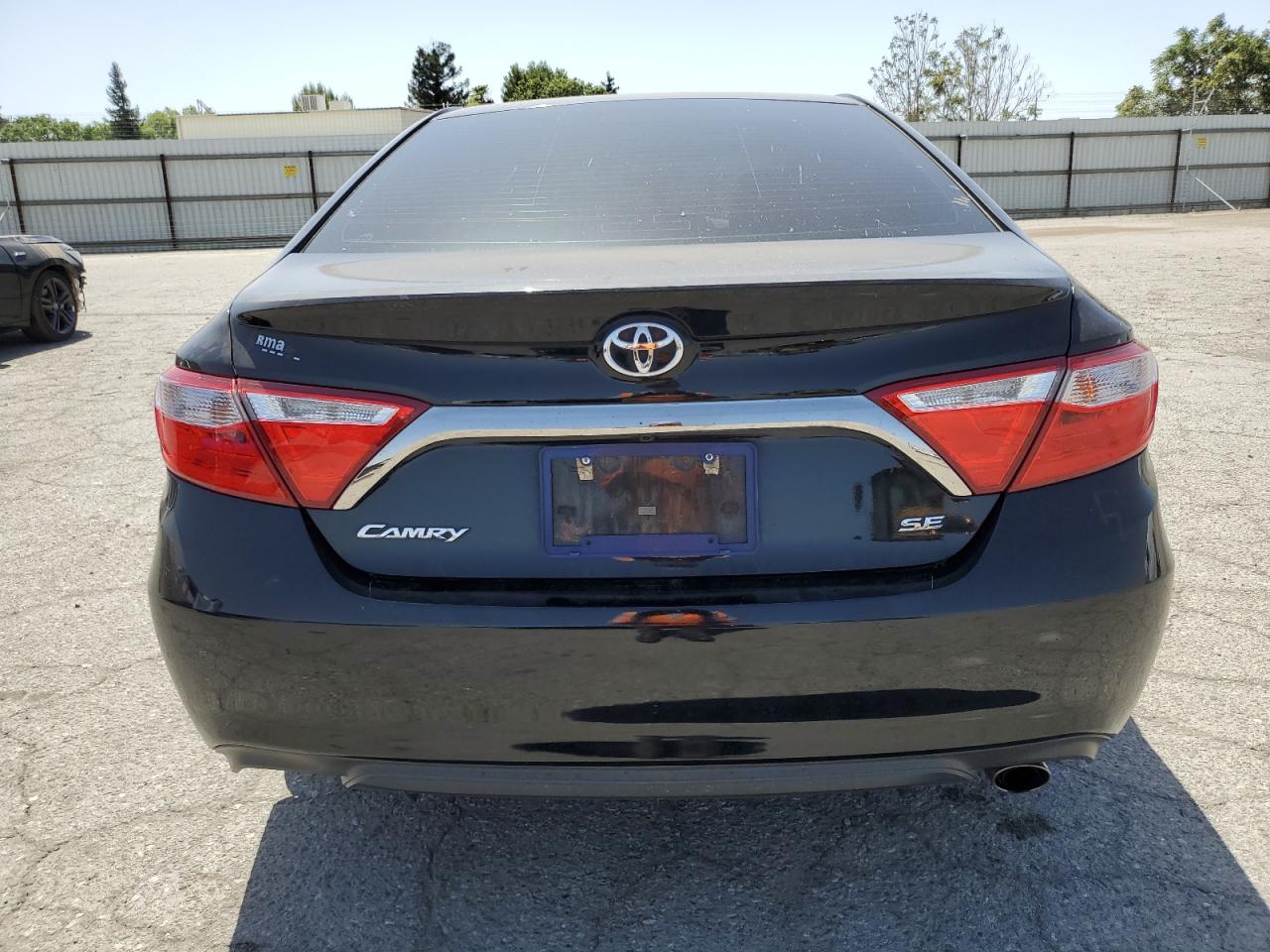 2015 Toyota Camry Le VIN: 4T1BF1FK2FU890326 Lot: 55962494