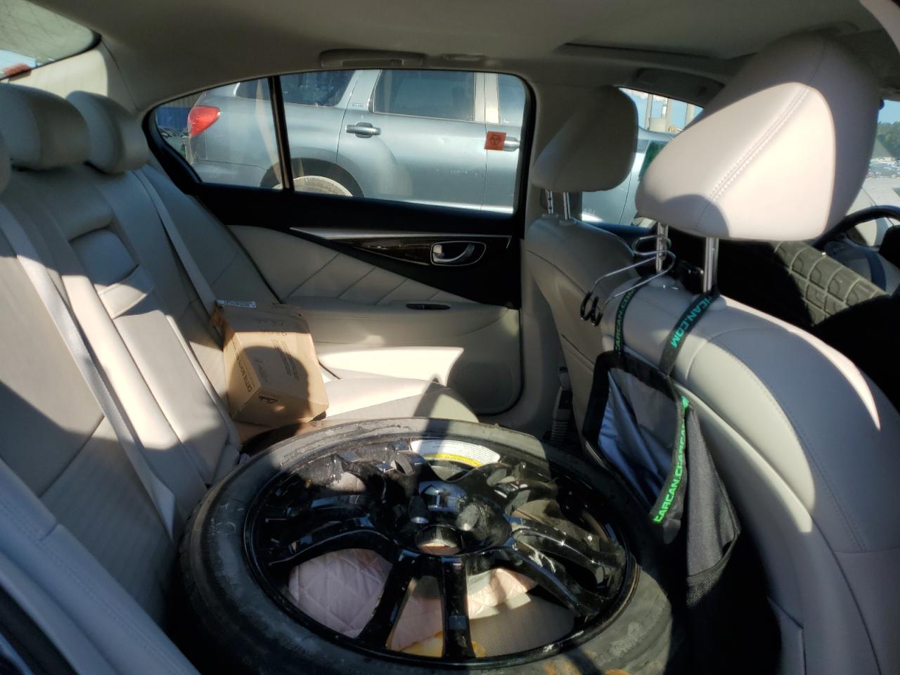 2014 Infiniti Q50 Base VIN: JN1BV7AP6EM684165 Lot: 57048284