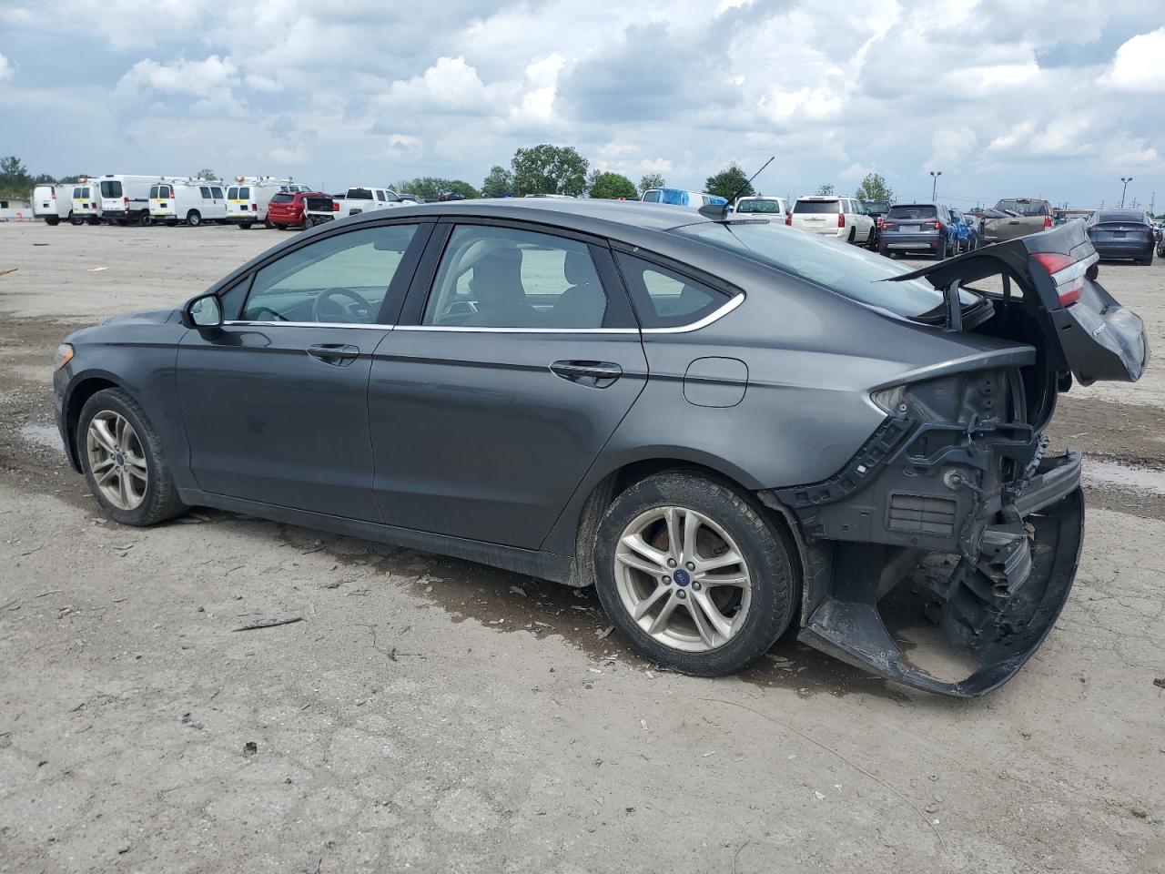 3FA6P0H77JR194833 2018 FORD FUSION - Image 2