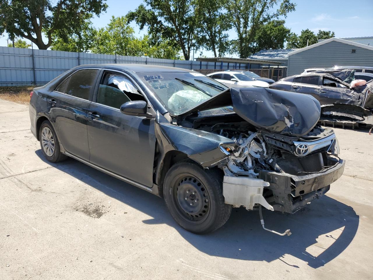 VIN 4T4BF1FK1DR274944 2013 TOYOTA CAMRY no.4