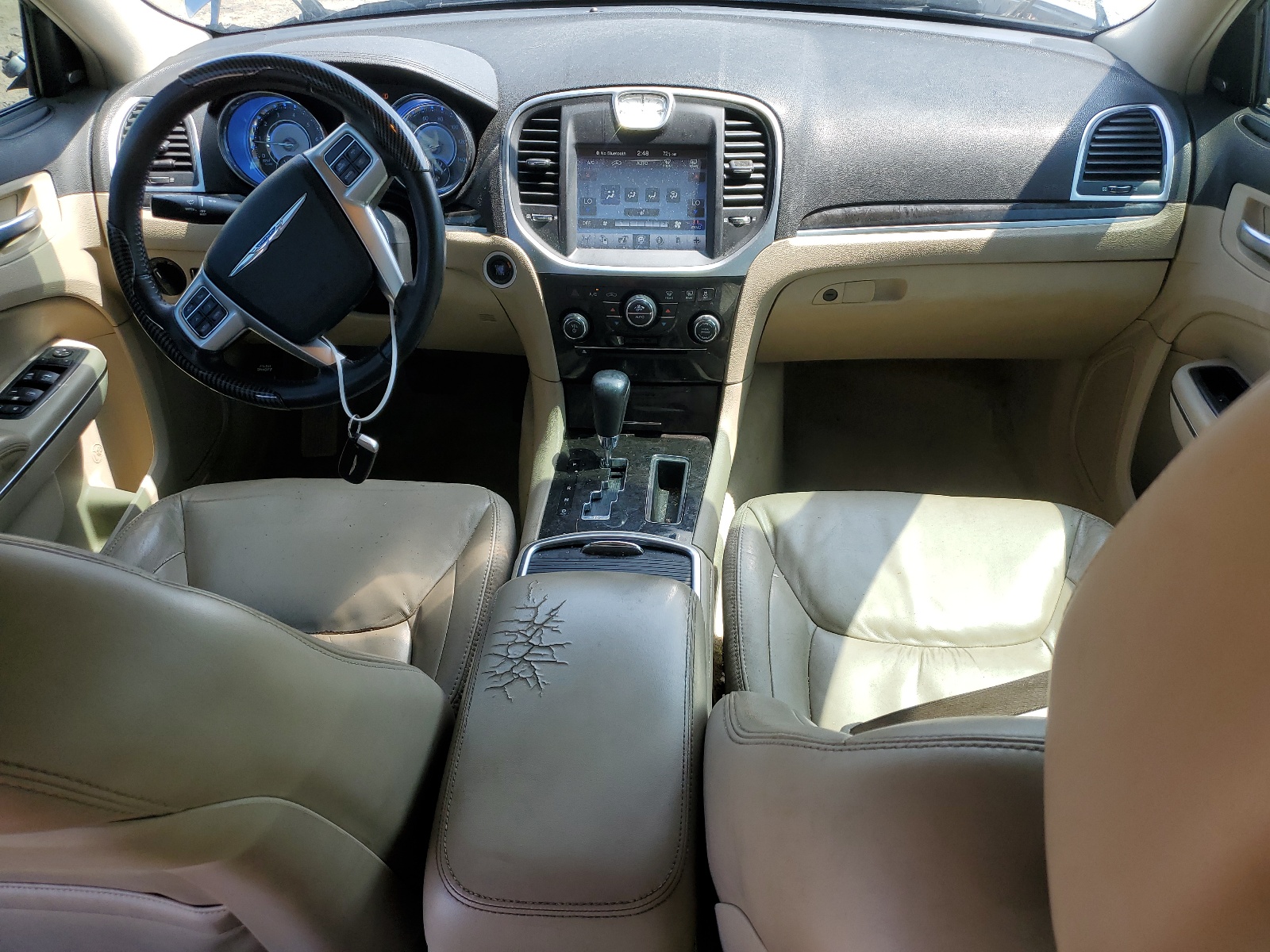 2C3CA5CG7BH592564 2011 Chrysler 300 Limited