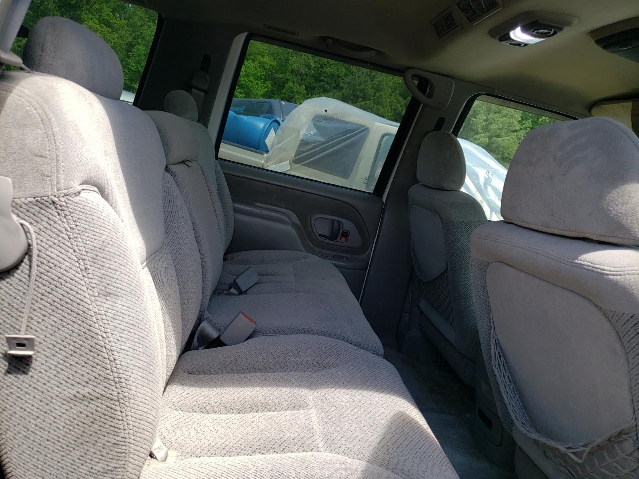 1997 GMC Suburban K2500 VIN: 3GKGK26R8VG501560 Lot: 54330614