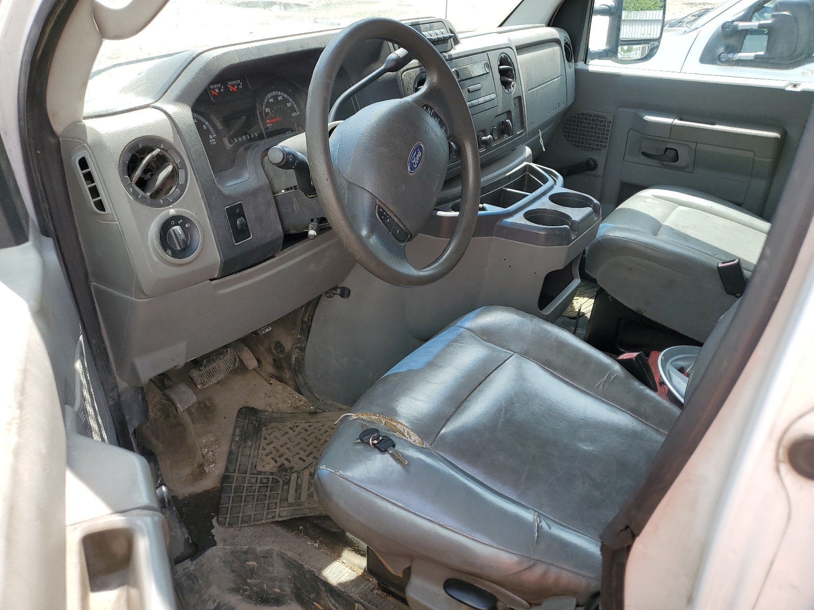 1FDSE3FL9BDA62260 2011 Ford Econoline E350 Super Duty Cutaway Van