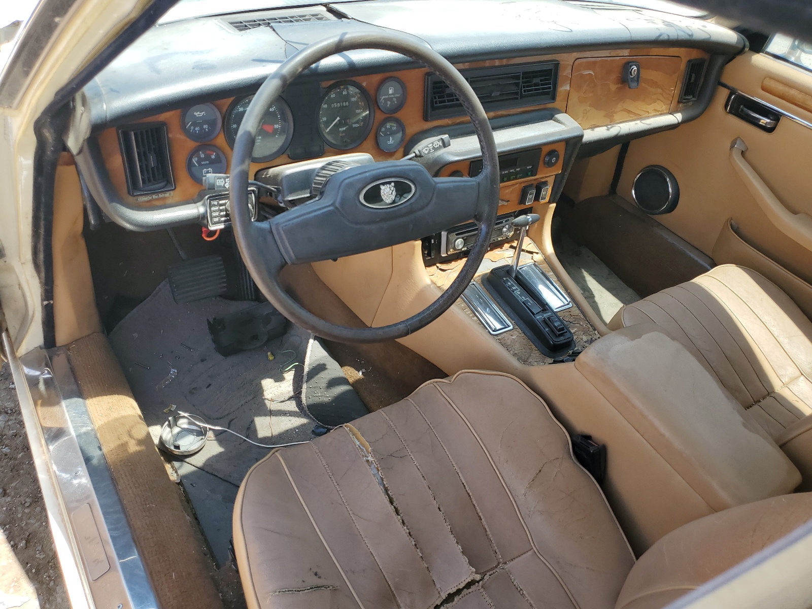 SAJAV1345HC465315 1987 Jaguar Xj6