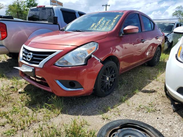 Седани NISSAN VERSA 2016 Червоний