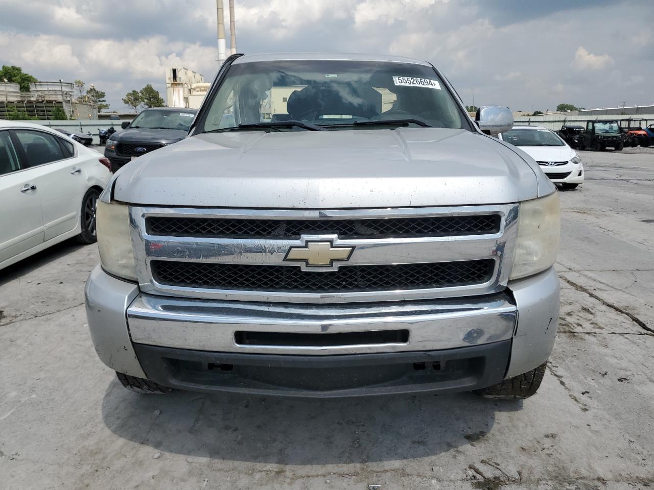 2011 Chevrolet Silverado - Image 5