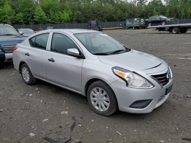  NISSAN VERSA 2019 Серебристый