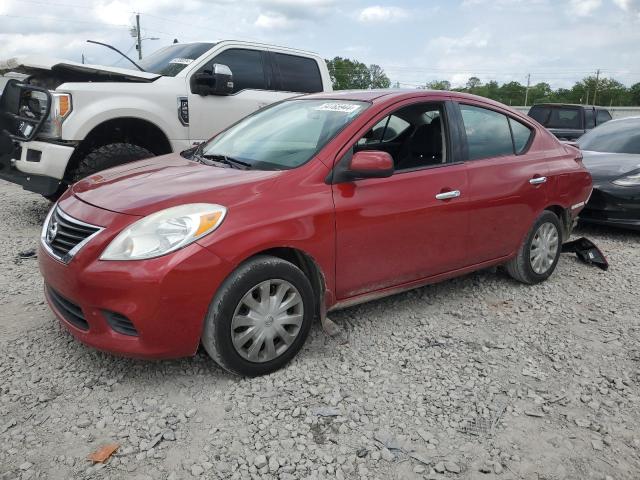  NISSAN VERSA 2014 Czerwony