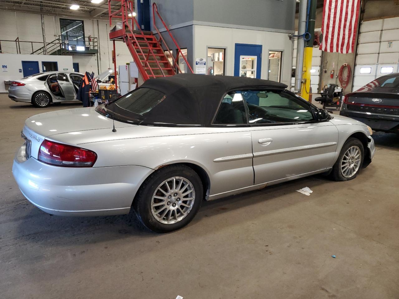 2005 Chrysler Sebring - Image 3