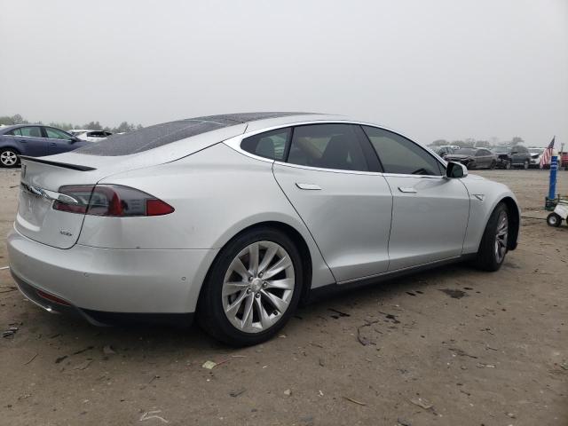 Хэтчбеки TESLA MODEL S 2015 Серебристый