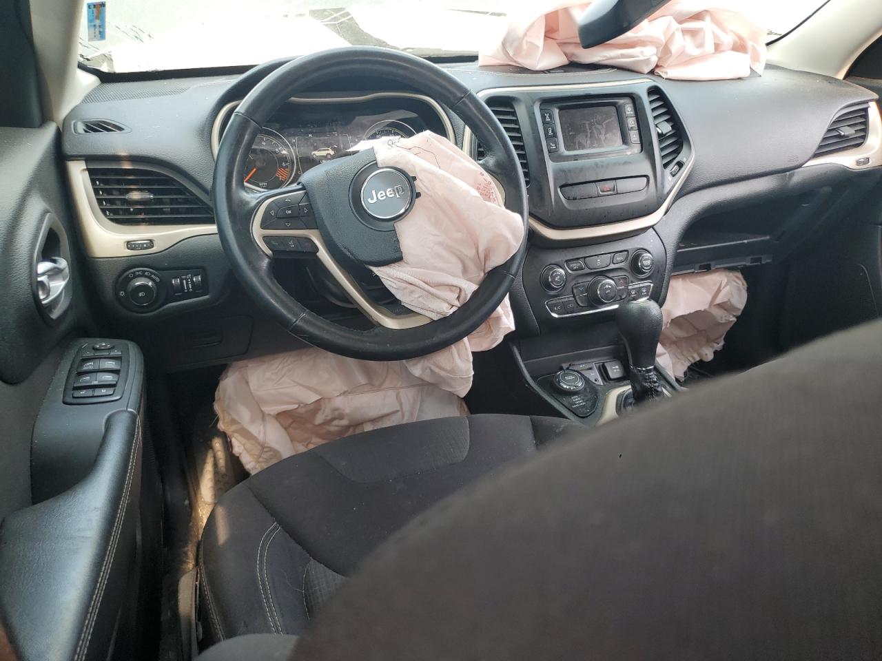 2015 Jeep Cherokee Latitude VIN: 1C4PJMCB4FW652139 Lot: 80793465