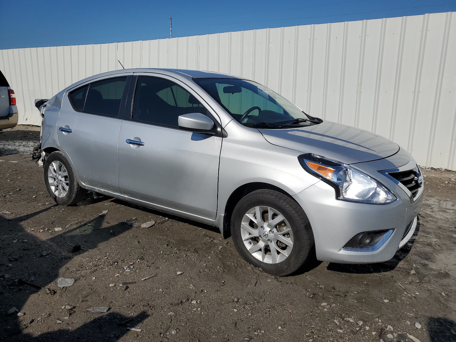 2017 Nissan Versa S vin: 3N1CN7AP3HL855876