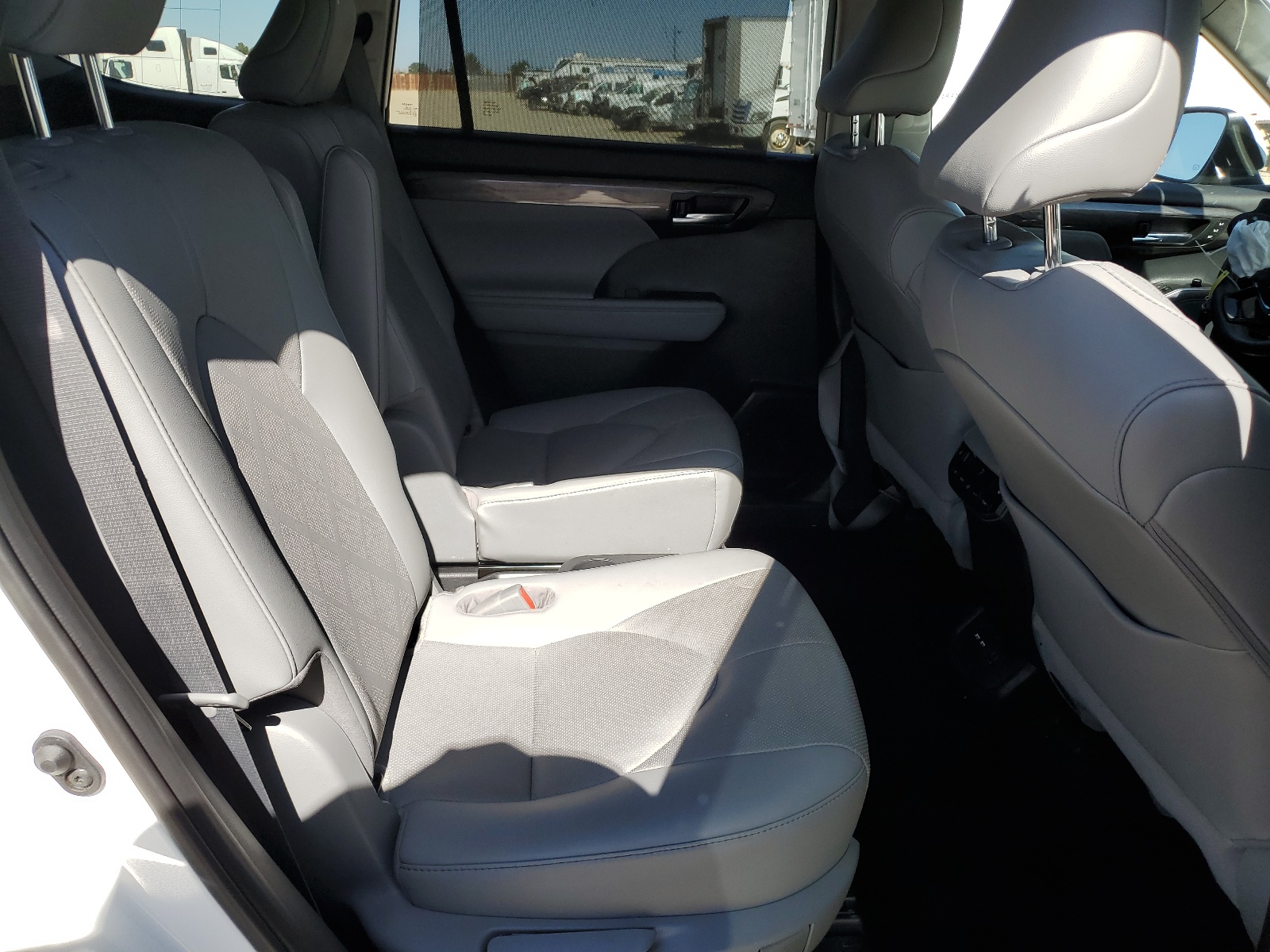 5TDEBRCH2MS034417 2021 Toyota Highlander Hybrid Platinum