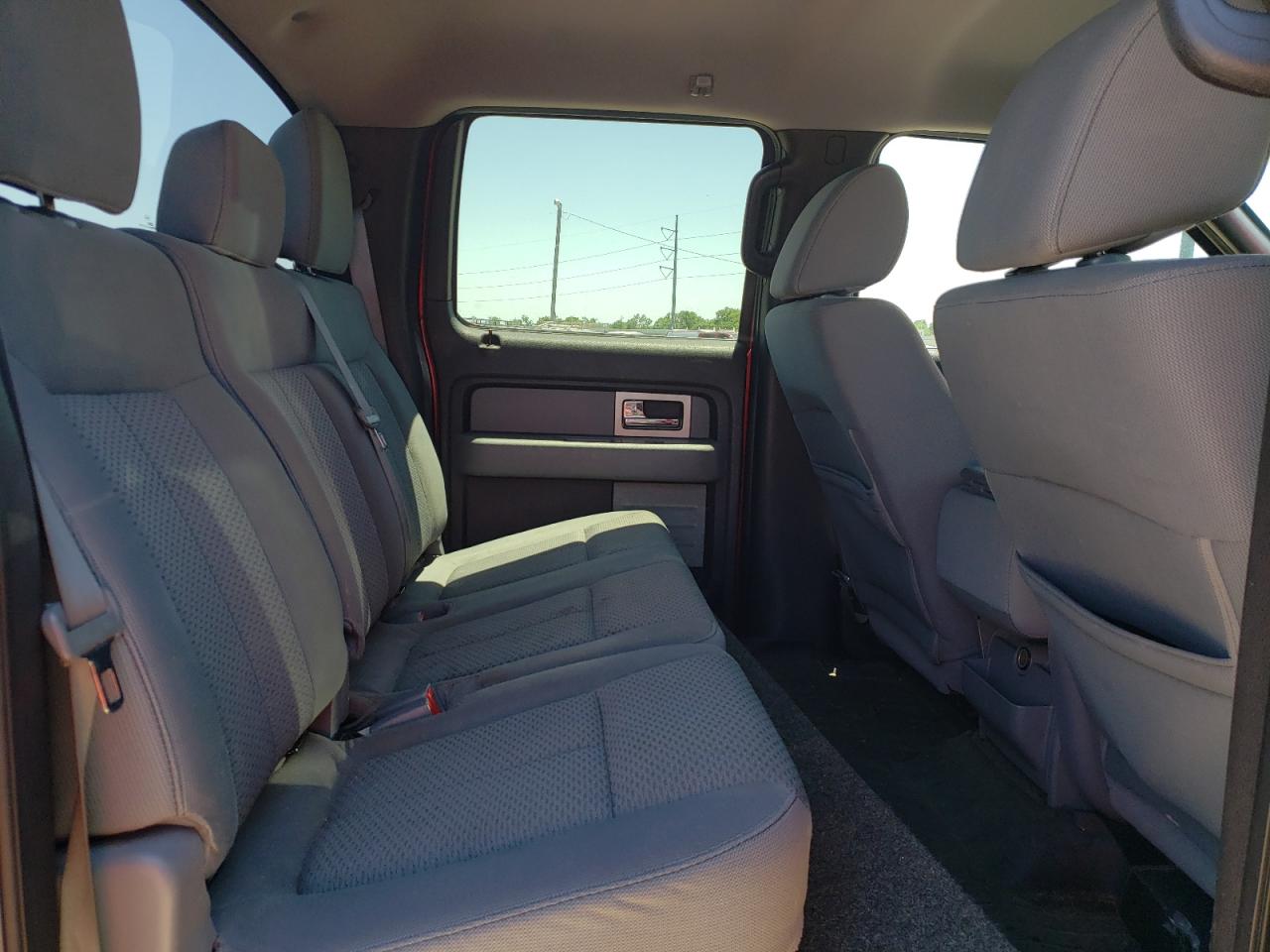 2011 Ford F-150 - Image 10