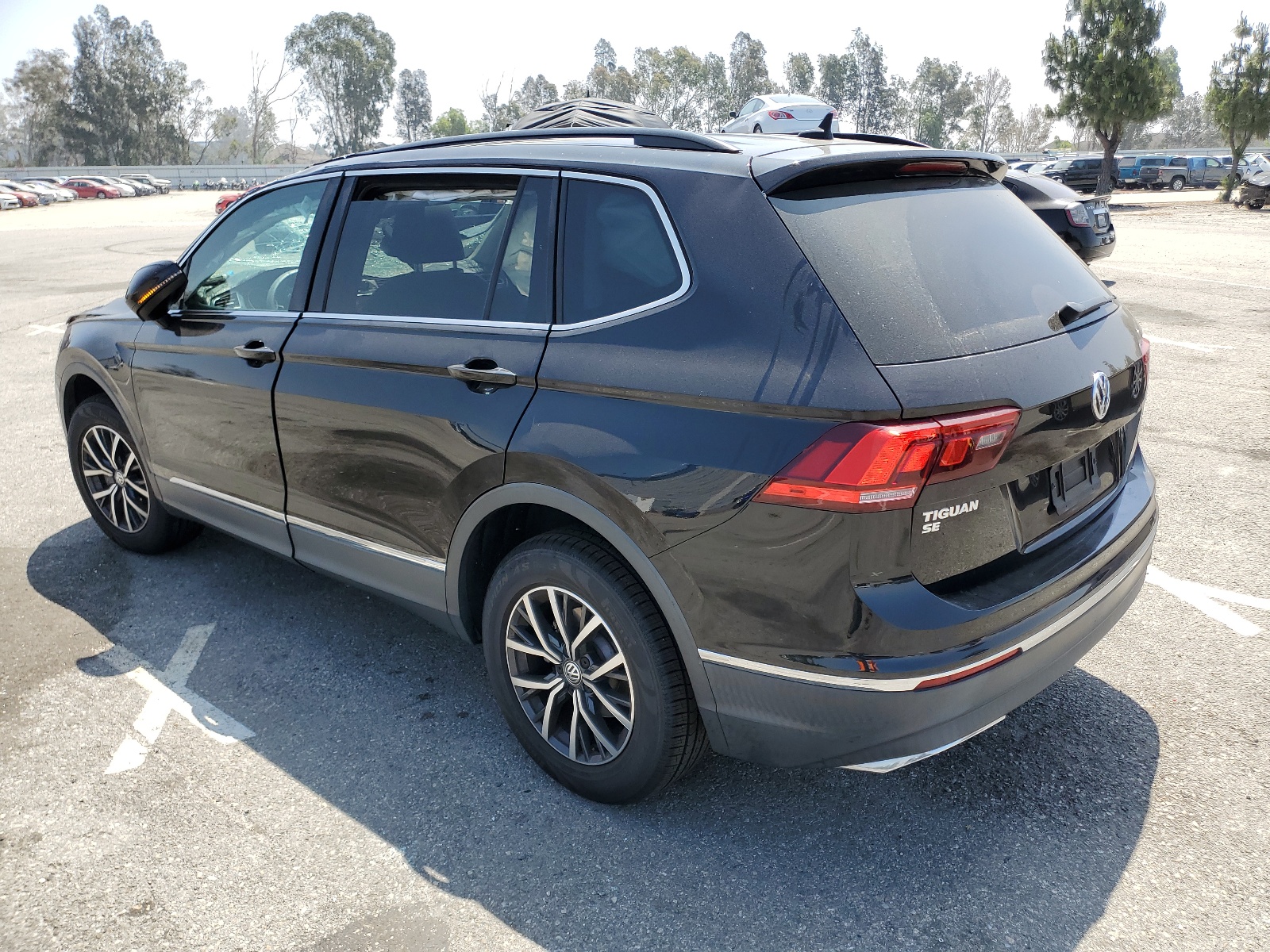 2020 Volkswagen Tiguan Se vin: 3VV3B7AX3LM064919